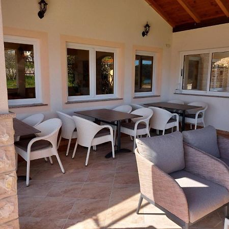 Studio Apartments Peric Rab Kampor Екстер'єр фото