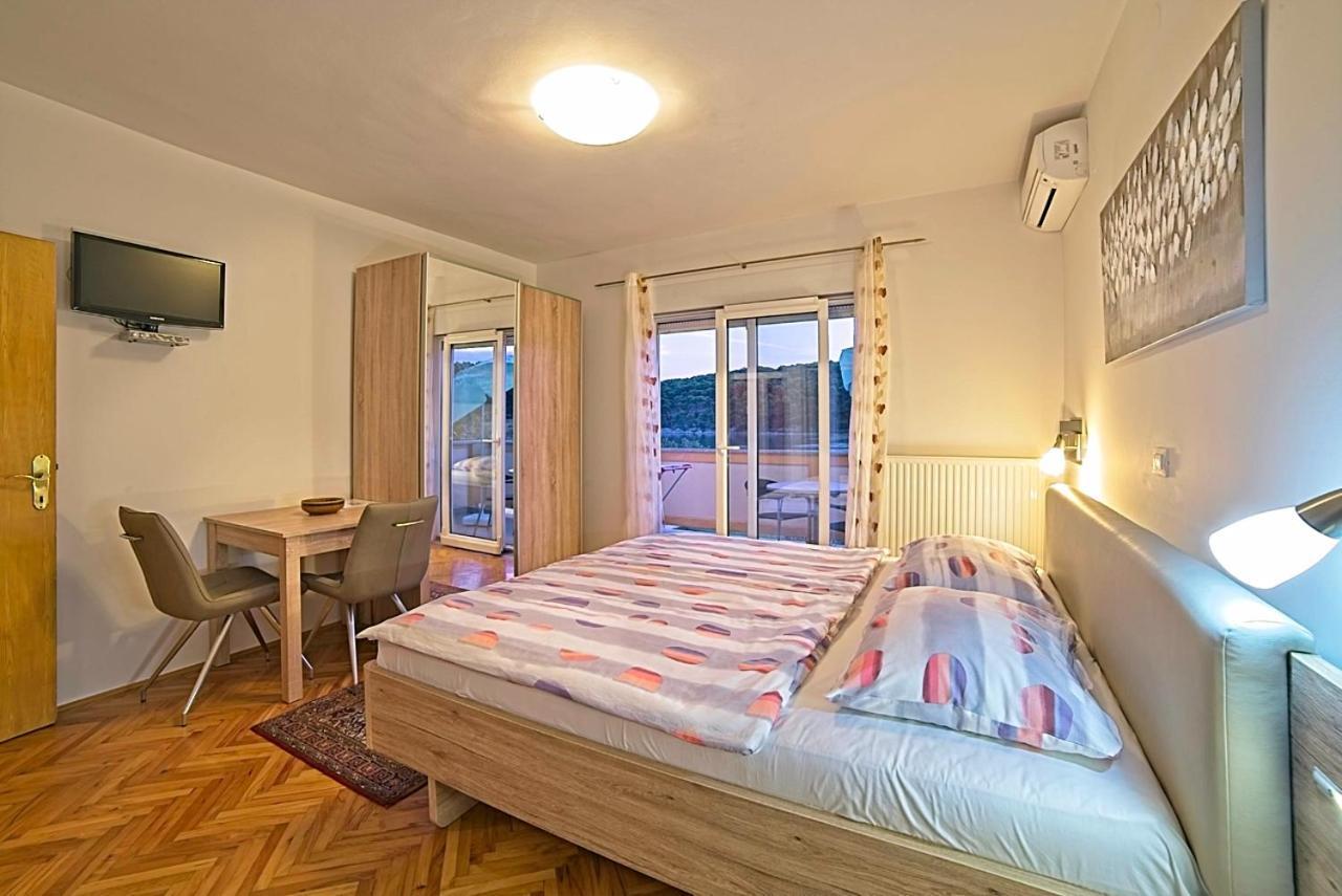 Studio Apartments Peric Rab Kampor Екстер'єр фото