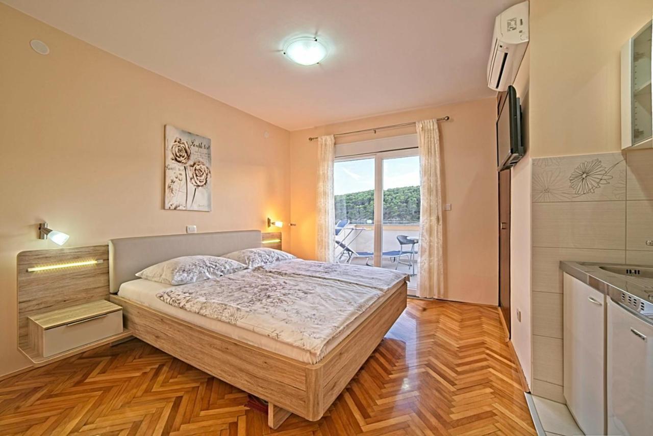 Studio Apartments Peric Rab Kampor Екстер'єр фото