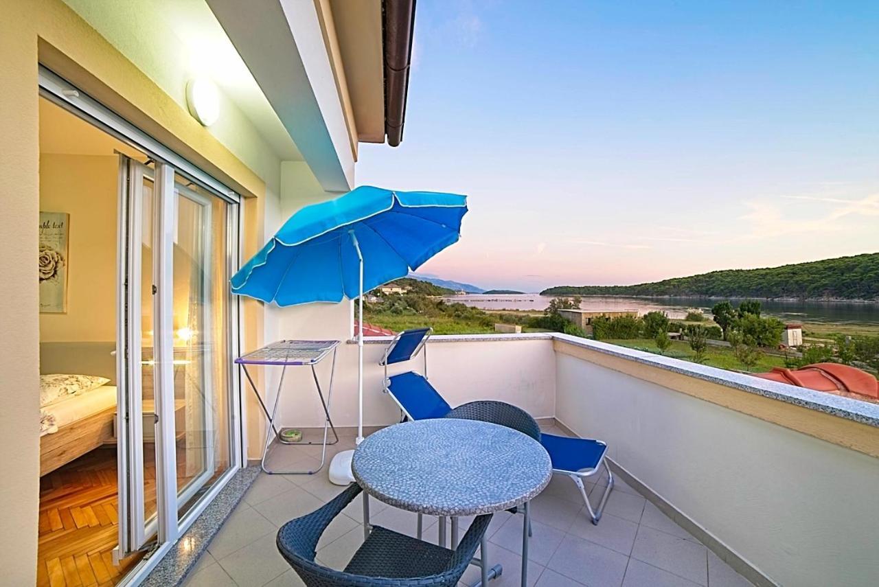 Studio Apartments Peric Rab Kampor Екстер'єр фото