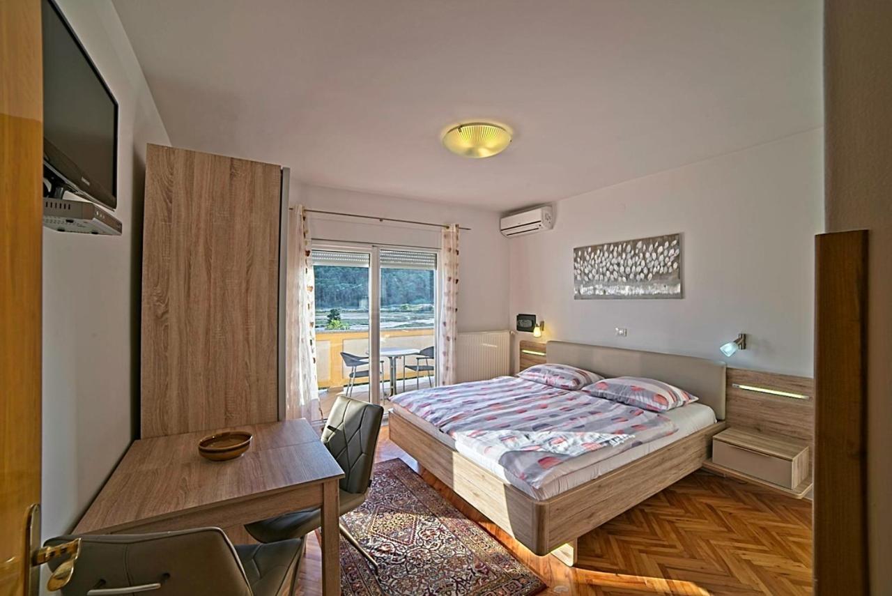 Studio Apartments Peric Rab Kampor Екстер'єр фото